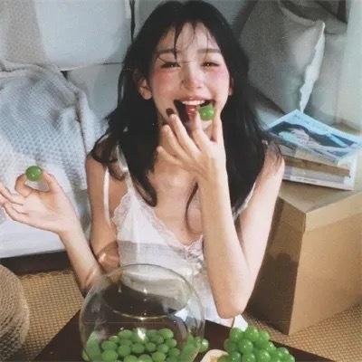 蕾哈娜内衣秀3