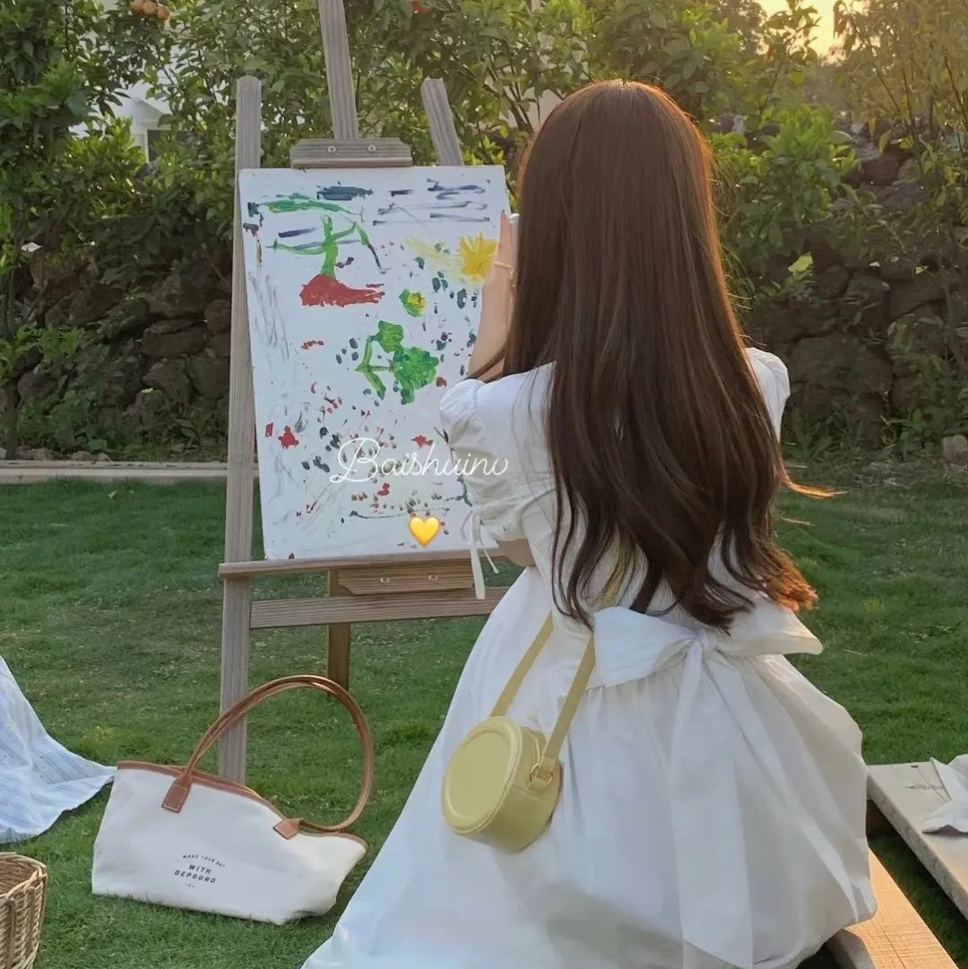 驼背人与舞女